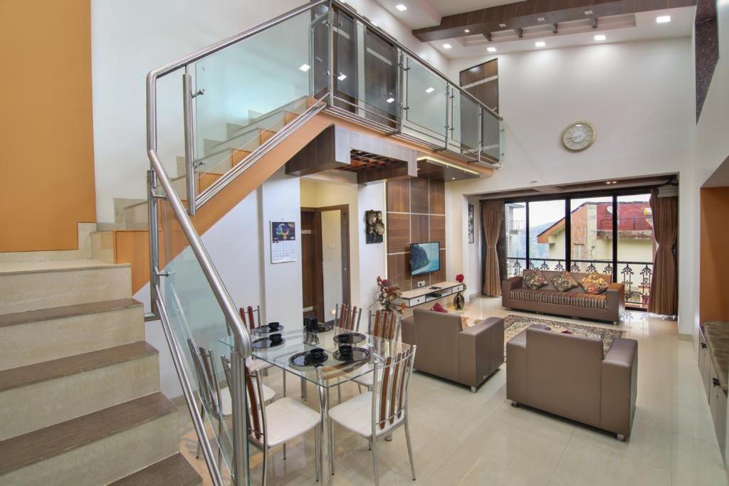 Titan Villa พันช์กานี ภายนอก รูปภาพ